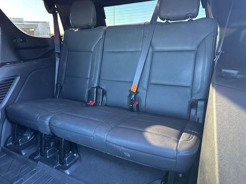 Used 2024 Chevrolet Tahoe Z71 w/ Luxury Package image 39