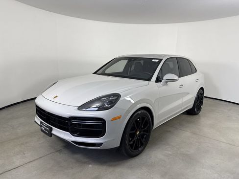 Certified 2023 Porsche Cayenne Turbo AWD/4WD image 1