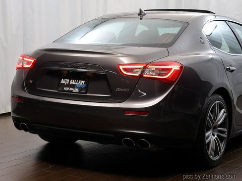 Used 2016 Maserati Ghibli S Q4 AWD/4WD image 17