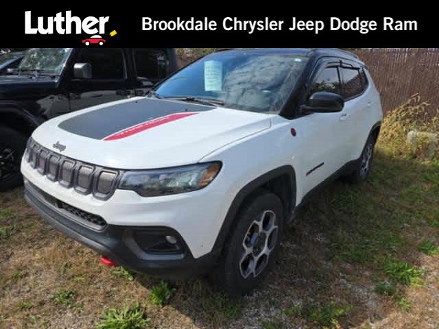 Used 2022 Jeep Compass Trailhawk w/ Trailhawk Convenience Group AWD/4WD image 1