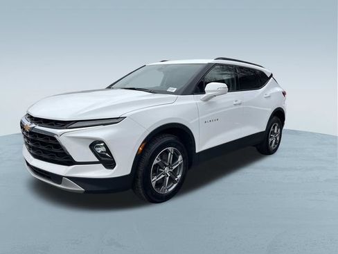 Used 2024 Chevrolet Blazer LT FWD image 9