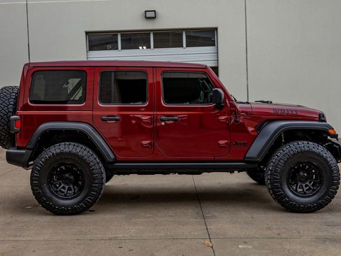 Used 2022 Jeep Wrangler Unlimited Sport image 11