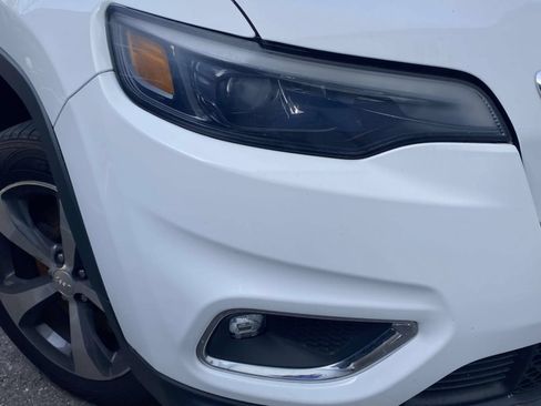 Used 2019 Jeep Cherokee Limited AWD/4WD image 5