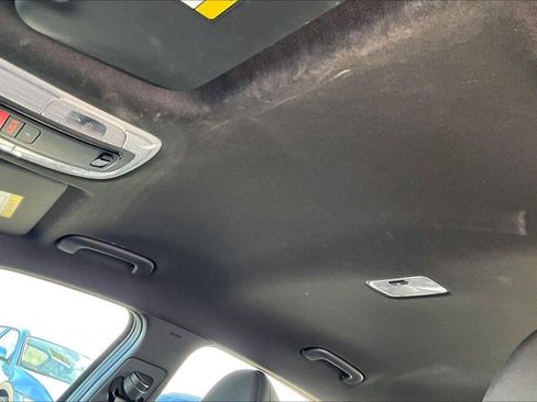 Certified 2025 Hyundai Elantra SEL image 12