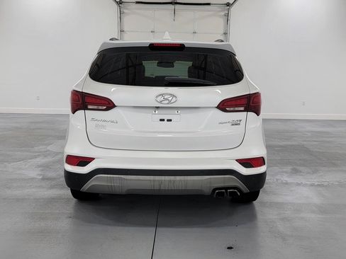 Used 2018 Hyundai Santa Fe Sport FWD image 8
