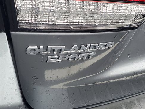 Used 2023 Mitsubishi Outlander Sport SE image 27