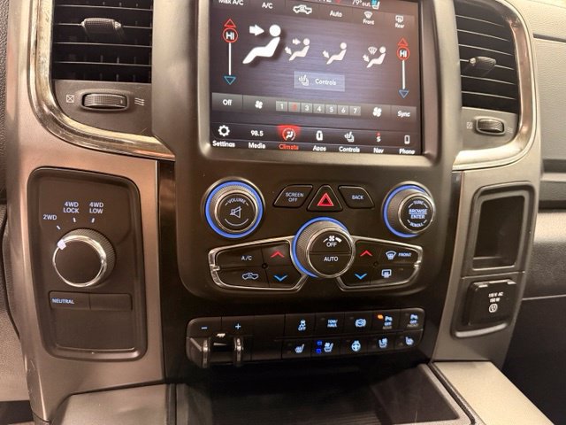 Used 2018 RAM 2500 Laramie w/ Sport Appearance Group AWD/4WD image 18