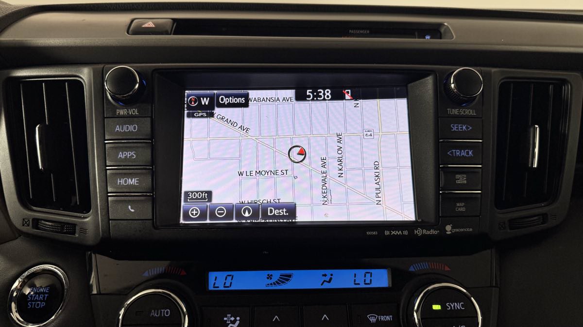 Used 2016 Toyota RAV4 Limited AWD/4WD image 29