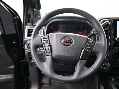 Used 2024 Nissan Titan PRO-4X w/ Pro-4x Convenience Package AWD/4WD image 13