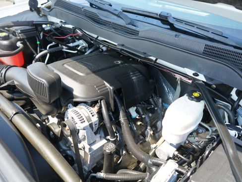 Used 2019 Chevrolet Silverado 3500 W/T AWD/4WD image 10