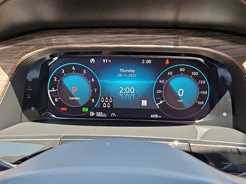 Used 2025 Volkswagen Atlas SEL image 17