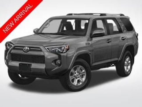 Used 2021 Toyota 4Runner SR5 AWD/4WD image 1