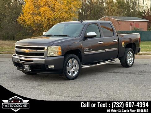 Used 2011 Chevrolet Silverado 1500 LT w/ Texas Edition image 5