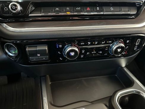 New 2026 GMC Sierra 1500 SLT w/ SLT Premium Package image 23