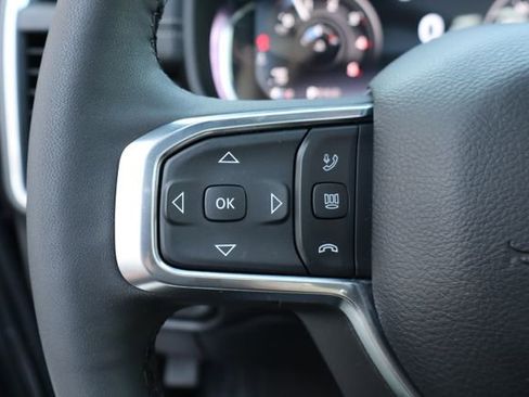 Used 2025 RAM 2500 Laramie AWD/4WD image 17