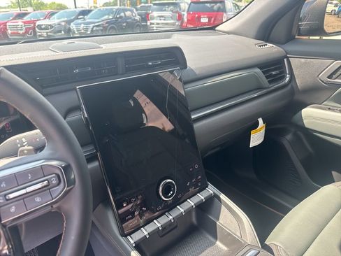 New 2026 GMC Terrain AT4 image 19