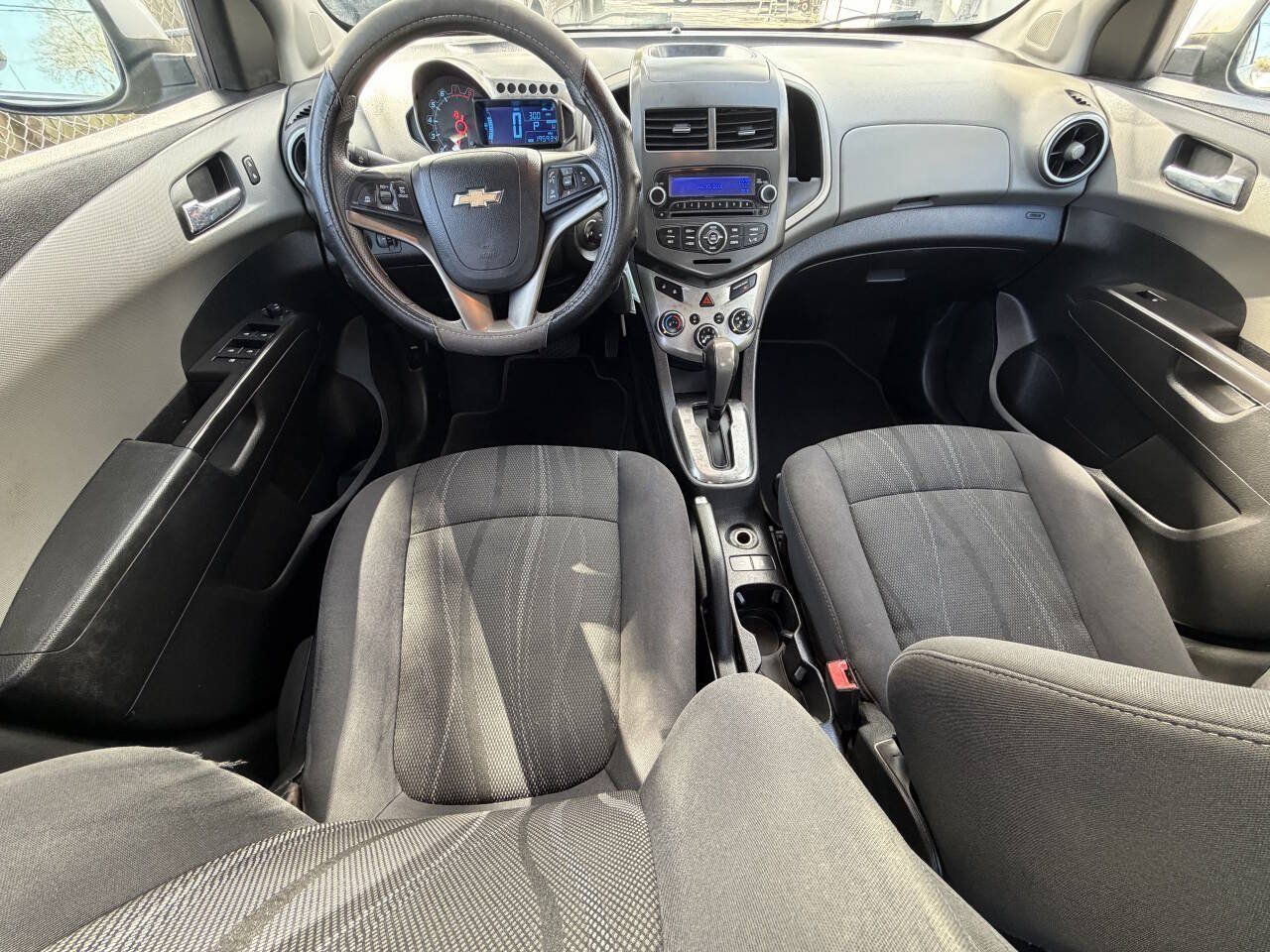 Used 2014 Chevrolet Sonic LT FWD image 12