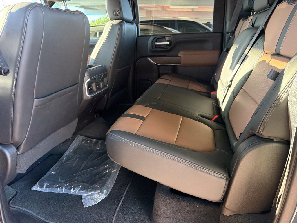 Used 2022 Chevrolet Silverado 3500 High Country w/ Z71 Off-Road Package AWD/4WD image 8