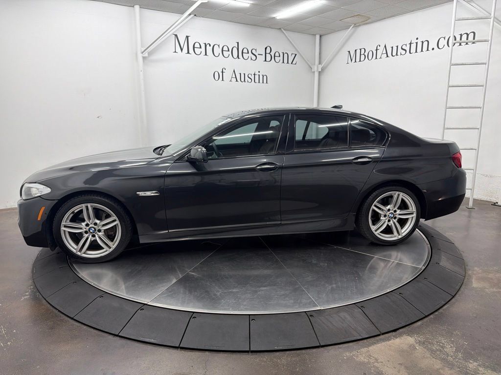 Used 2013 BMW 550i xDrive Sedan AWD/4WD image 4