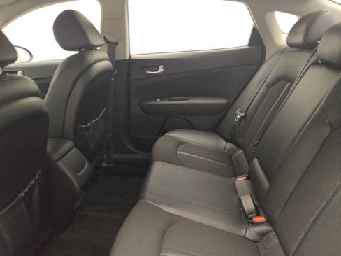 Used 2018 Kia Optima S FWD image 18