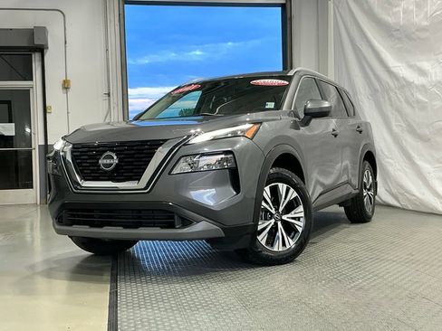 Used 2023 Nissan Rogue SV w/ SV Premium B Package AWD/4WD image 2