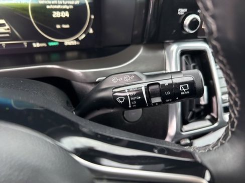 Used 2023 Kia Sorento SX image 19