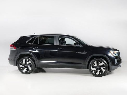 Used 2024 Volkswagen Atlas Cross Sport SE AWD/4WD image 30
