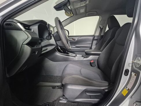Certified 2020 Toyota RAV4 LE FWD image 14