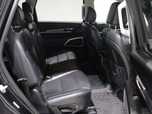 Used 2020 Kia Telluride LX AWD/4WD image 22
