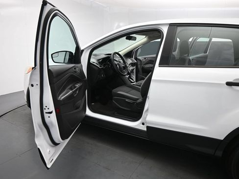 Used 2014 Ford Escape S FWD image 8