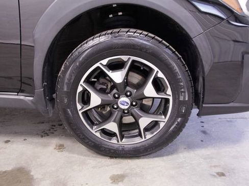 Used 2018 Subaru Crosstrek 2.0i Premium w/ Eyesight System image 11