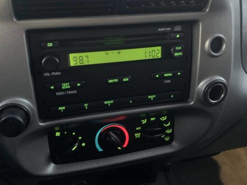 Used 2009 Ford Ranger XLT image 17