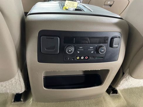 Used 2015 Chevrolet Tahoe LTZ AWD/4WD image 15