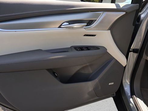 New 2026 Cadillac XT5 Premium Luxury w/ Driver Assist Package FWD image 9
