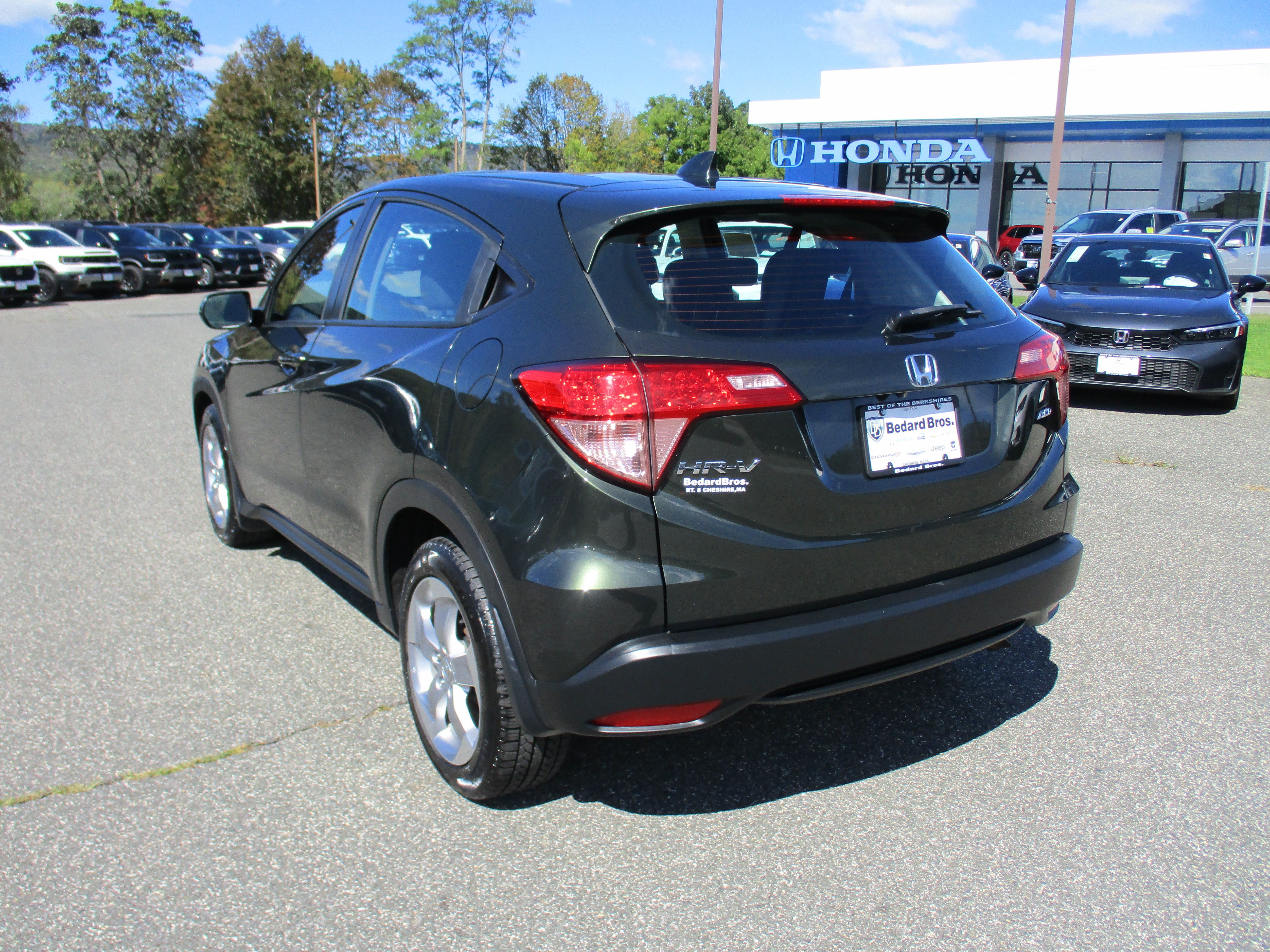 Used 2017 Honda HR-V LX image 8