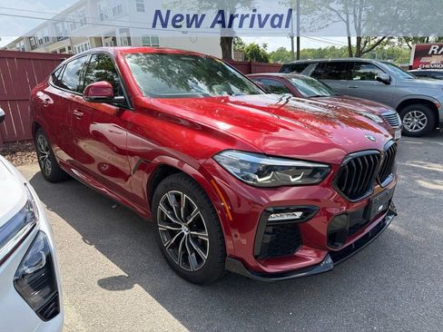 Used 2021 BMW X6 xDrive40i w/ M Sport Package AWD/4WD image 2