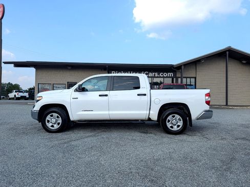 Used 2021 Toyota Tundra SR5 w/ SR5 Upgrade Package image 11