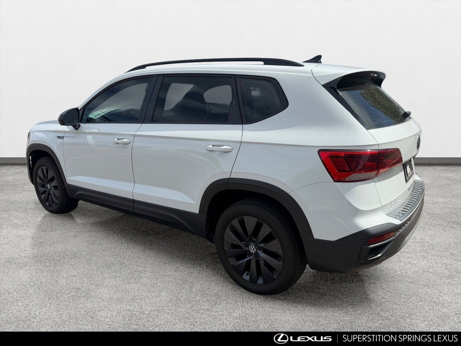 Used 2024 Volkswagen Taos S FWD image 4
