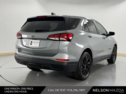 Used 2024 Chevrolet Equinox LS w/ LS Convenience Package FWD image 6