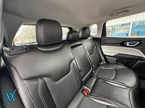 Used 2022 Jeep Compass Limited AWD/4WD image 25