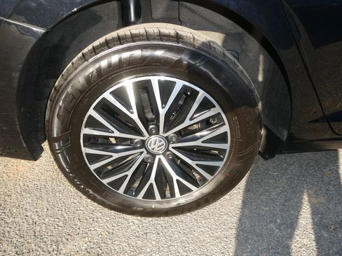 Used 2019 Volkswagen Jetta SEL image 33