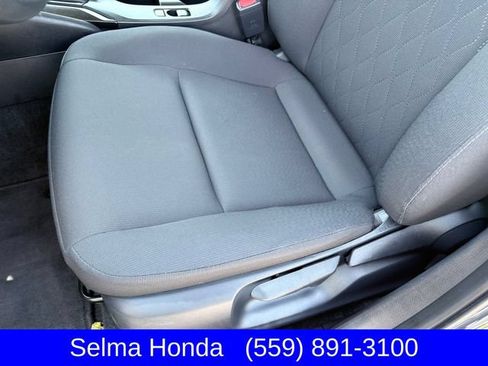 Used 2025 Toyota Corolla LE FWD image 10