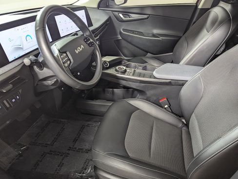 Used 2024 Kia EV6 Light RWD image 25