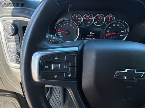 Used 2021 Chevrolet Silverado 1500 LT Trail Boss w/ Convenience Package II image 22