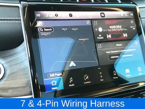 Used 2024 Jeep Grand Cherokee Limited w/ Black Appearance Package image 11