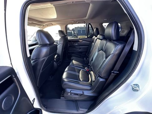 Used 2023 Honda Pilot Touring image 23