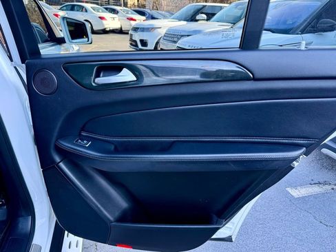 Used 2018 Mercedes-Benz GLS 450 4MATIC image 29
