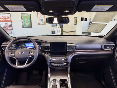 Used 2020 Ford Explorer Limited image 10