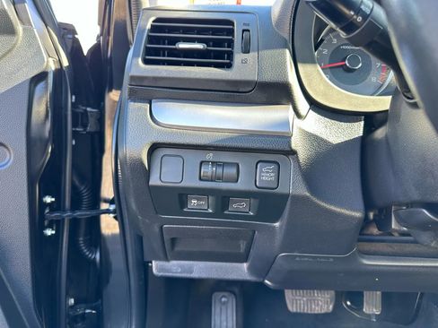 Used 2015 Subaru Forester 2.5i Limited image 19