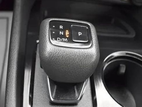 Used 2023 Nissan Rogue SV FWD image 35